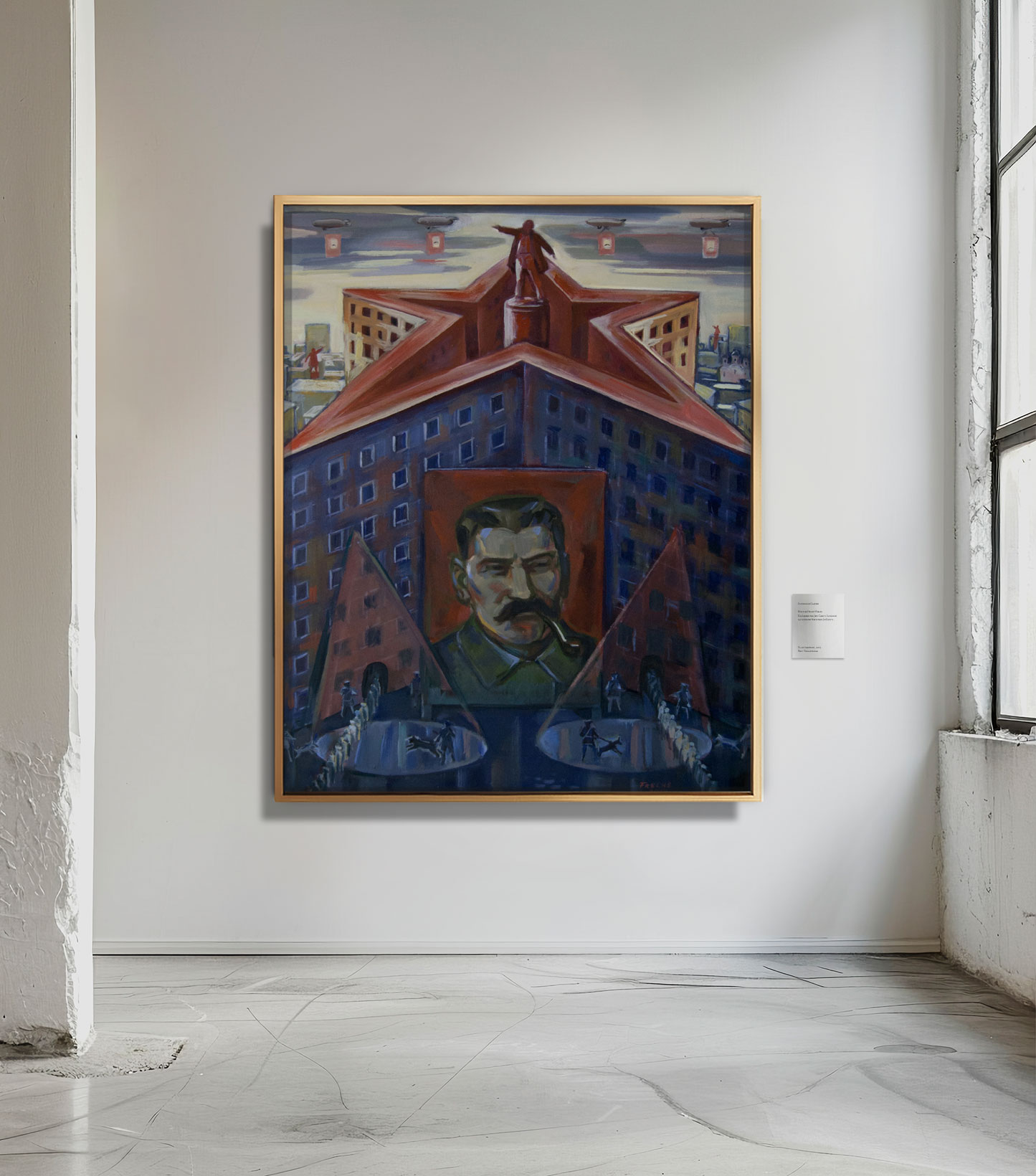 Ölgemälde von Helmut Frelke: Monumentale Architektur in Form eines roten Sterns mit Stalin-Porträt und Lenin-Statue, Symbol für Überwachung, Macht und Unterdrückung in der Sowjetunion.